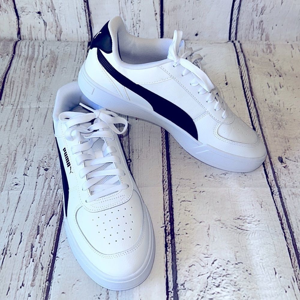 Men’s Puma Black & White Sneakers Size 11